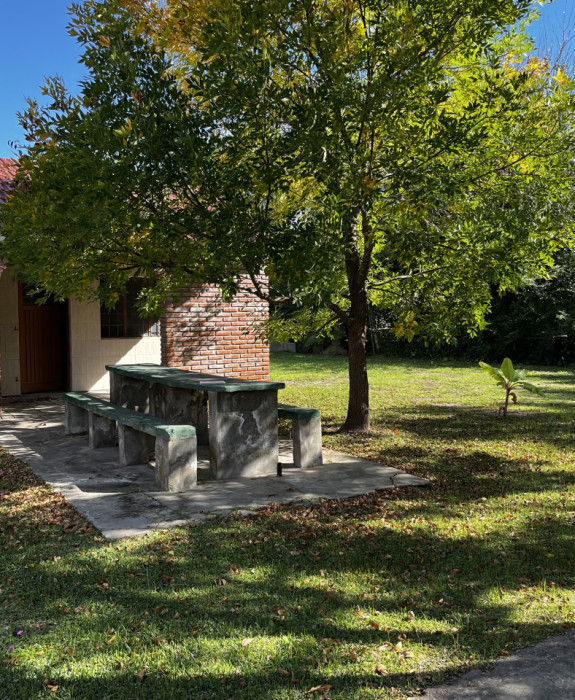 Casa quinta. Apta crédito hipotecario.