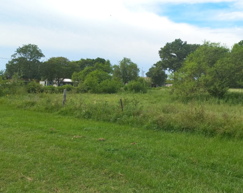 Terreno sobre Ruta 1