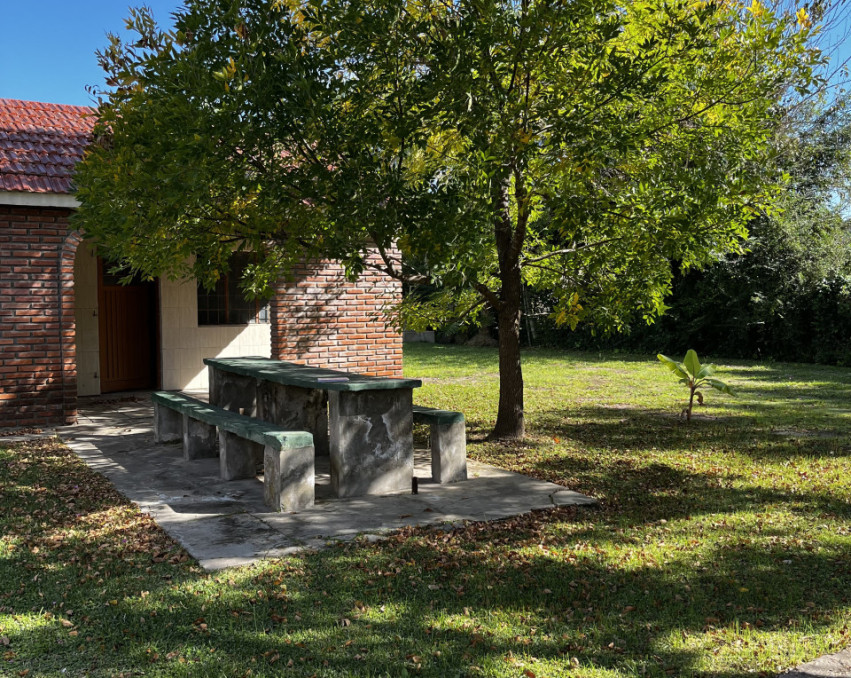 Casa quinta. Apta crédito hipotecario.